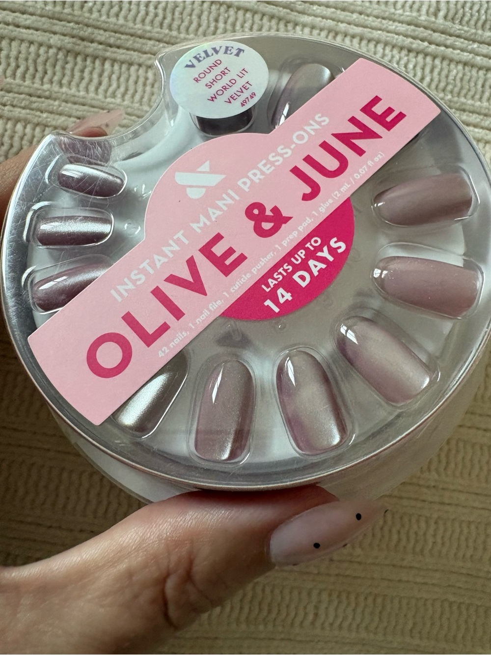 Olive & June Instant Mani Press-Ons in Dusty Pink